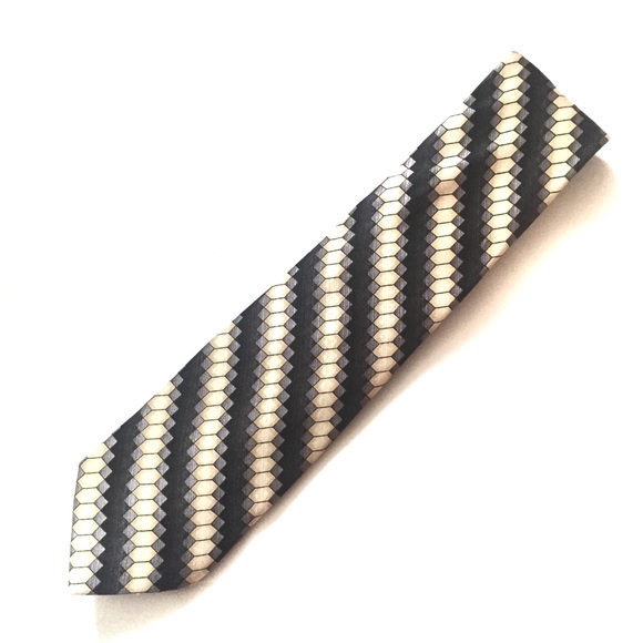 CLUB INTERNATIONAL Silk Tie and Pocket Square Black Gray Cream Geometric Stripes - Picture 2 of 10